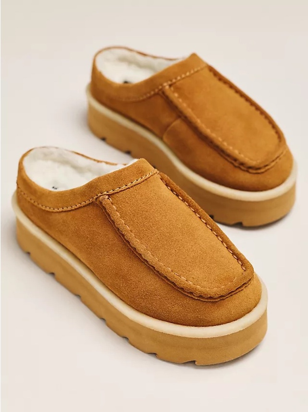 NWT Clarks Women's Meare Suede Mules Size 7